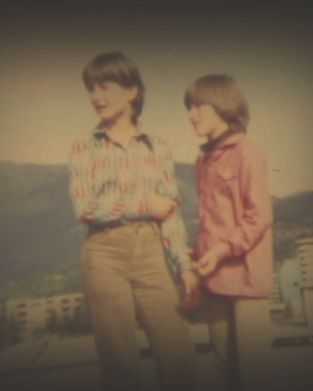 Predpremiera filma Ne pozabi me Anje Medved in Nadje Velušček Predpremiera filma Ne pozabi me Anje Medved in Nadje Velušček