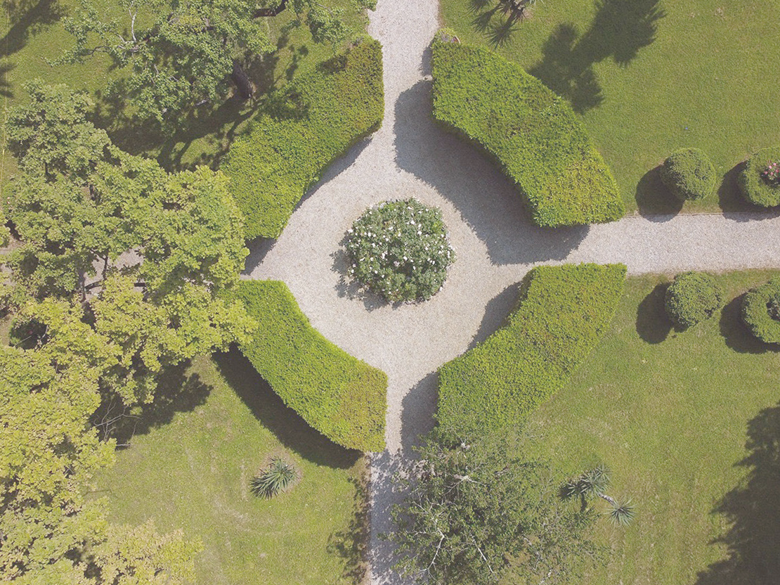 Green symphony. Palazzo Lantieri, a garden between history and the future