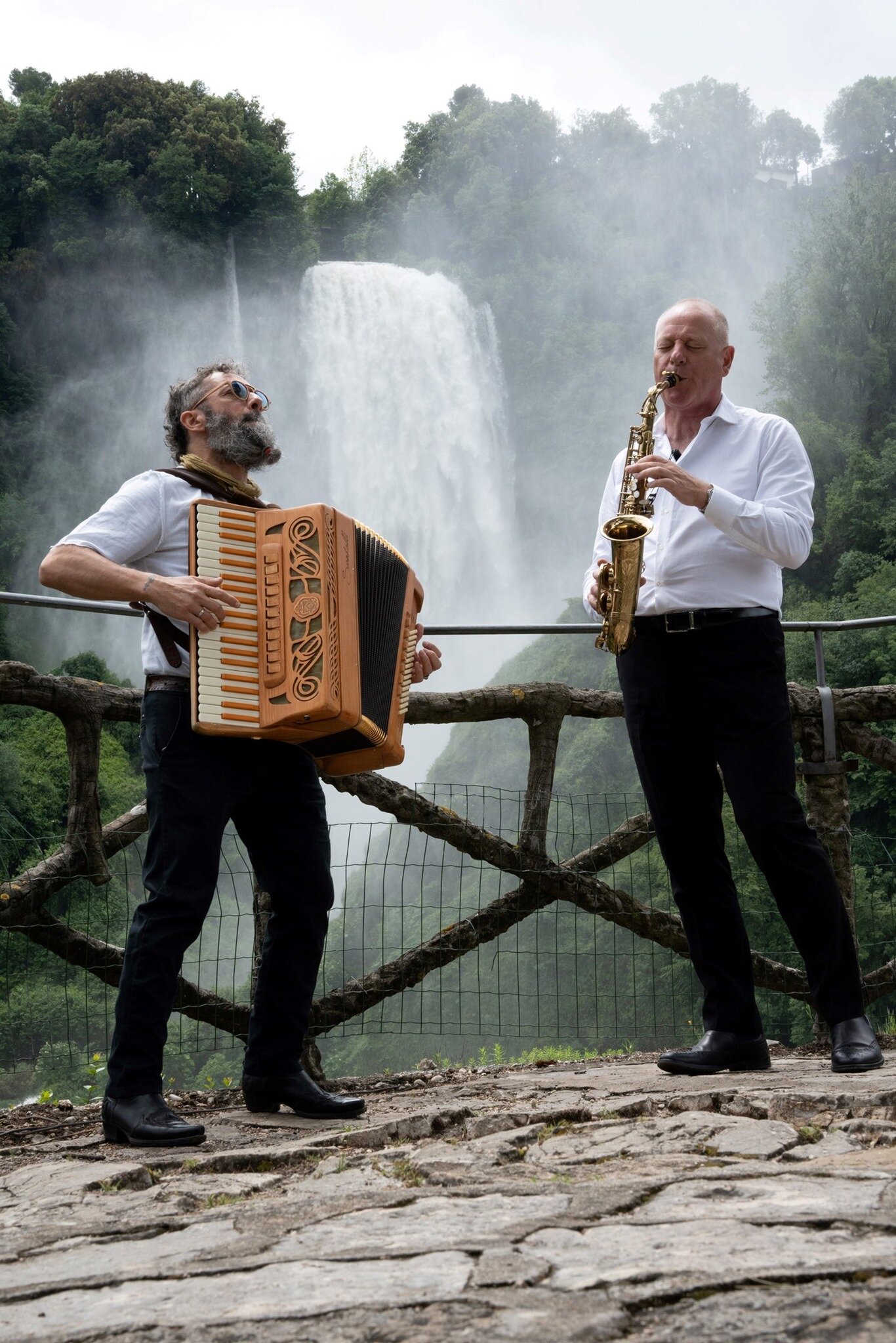 MEDITERRANEAN LATIN – FROM BACH TO MORRICONE