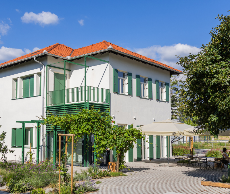 Super 8 – a cross-border hub of culture, cuisine, and collaboration