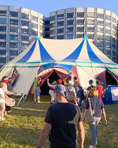 Festival del circo comunitario “Verticale sul vento”