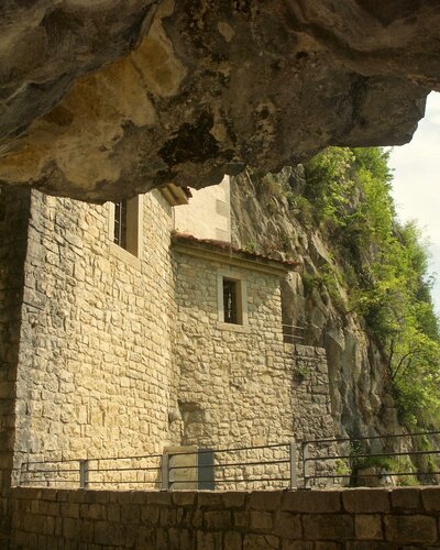 Folkest alla Grotta d'Antro