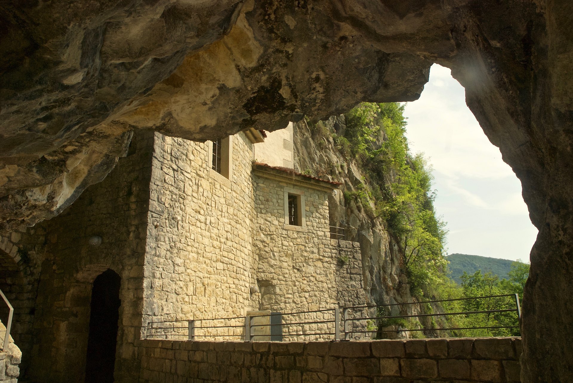 Folkest - Antro cave Folkest - Antro cave