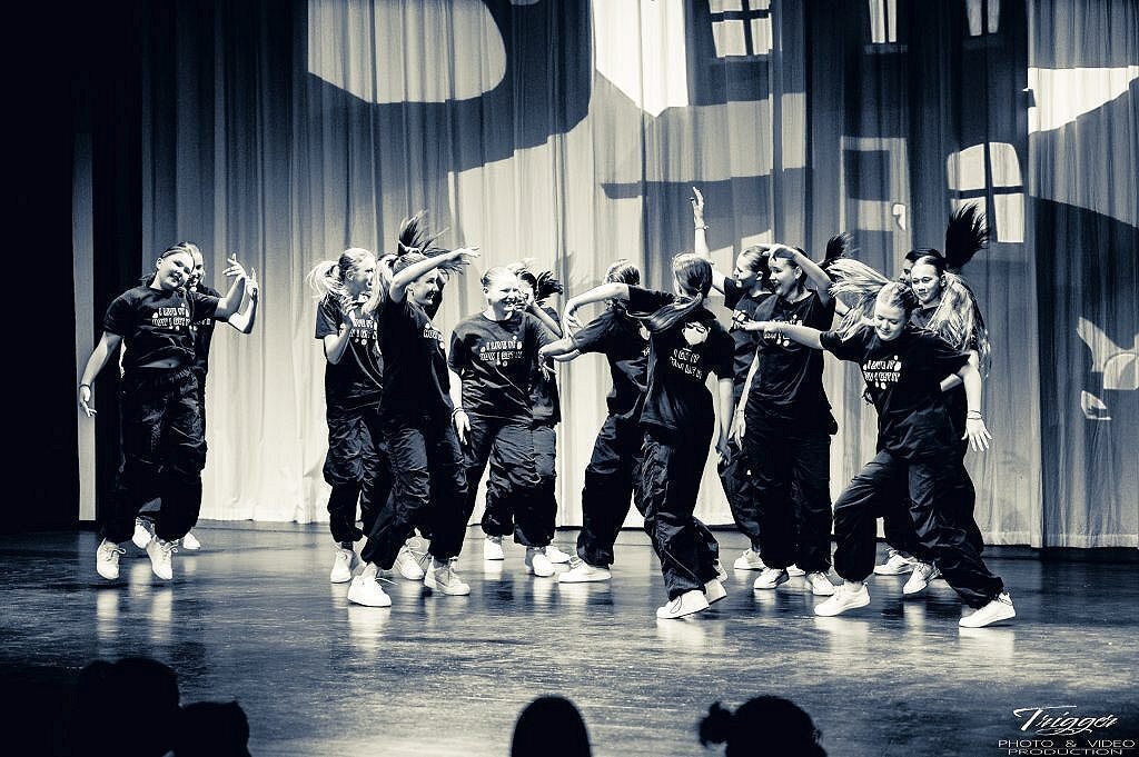 Twisted Fairy Tale, a dance performance by KreArt