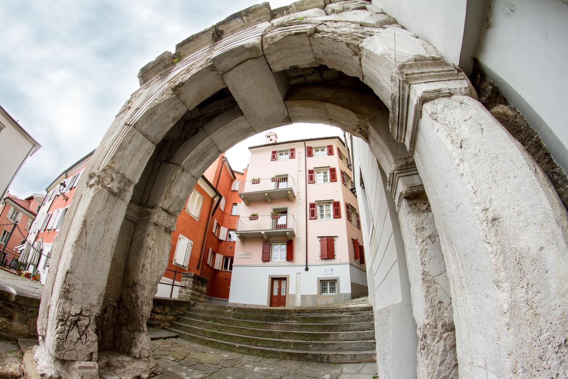 ALL'ARCO ALL'ARCO