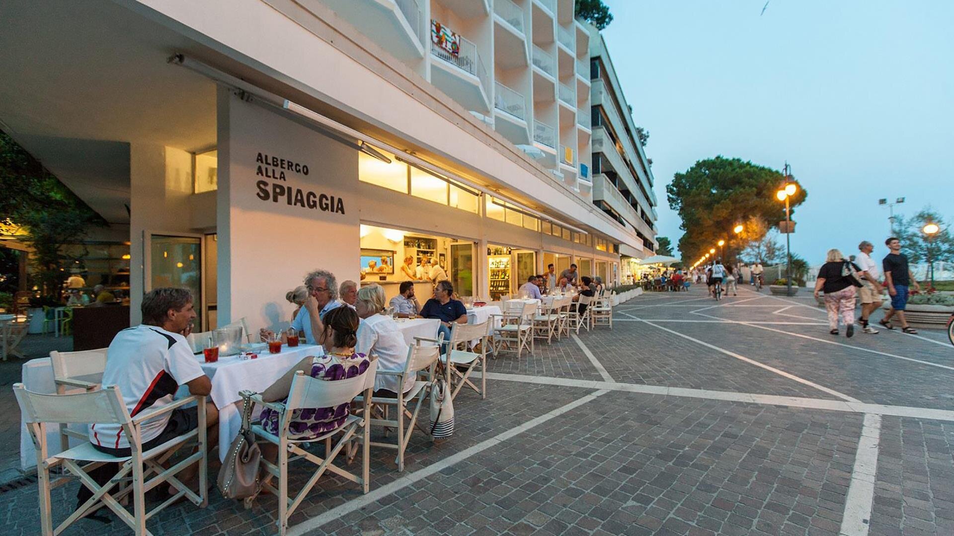ALLA SPIAGGIA ALLA SPIAGGIA