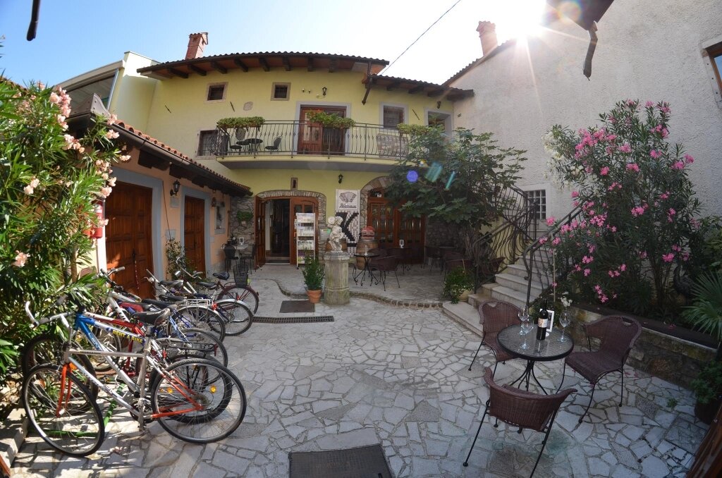 Apartmaji Koren Apartmaji Koren