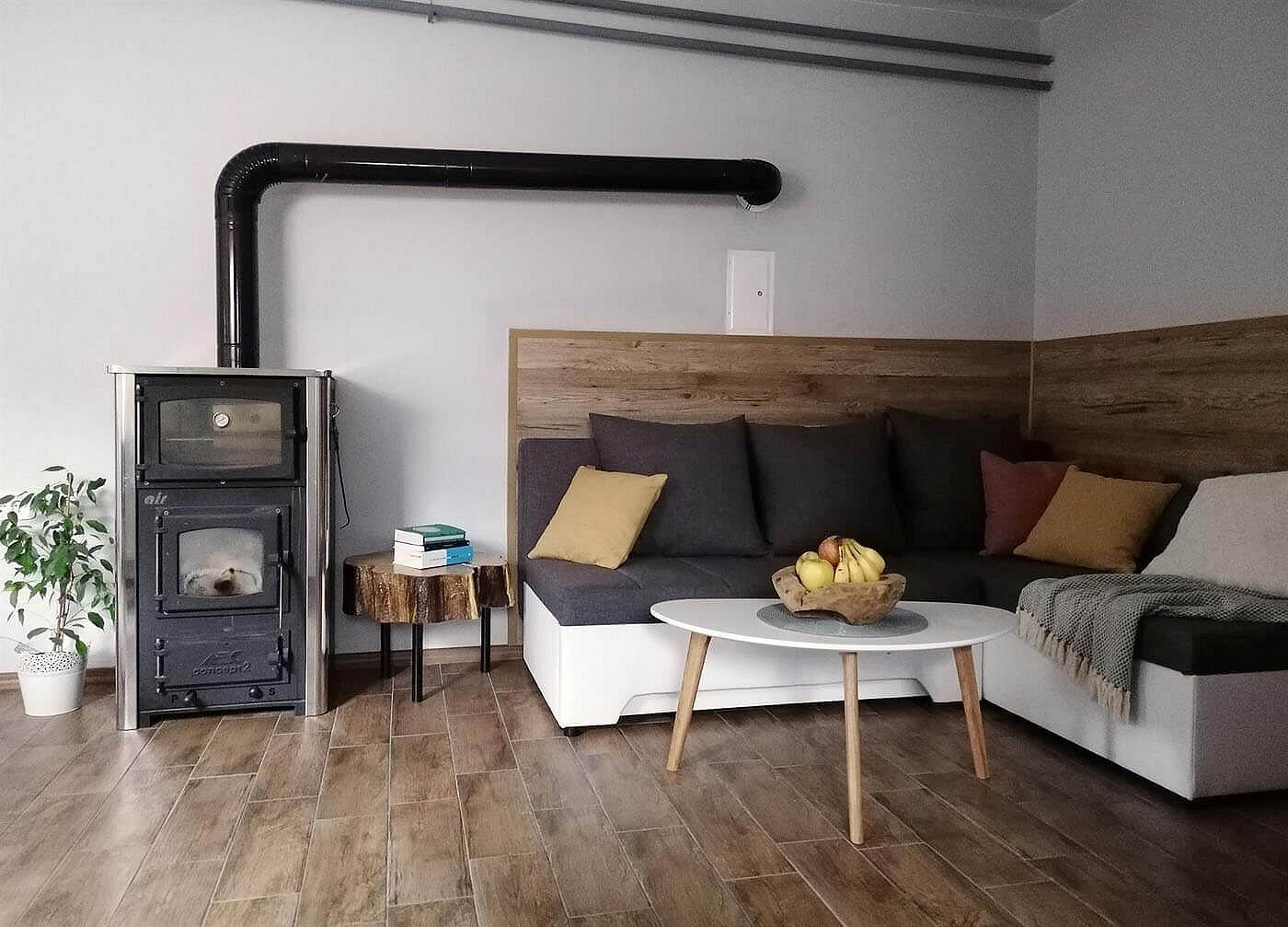 Apartma Tela Apartma Tela