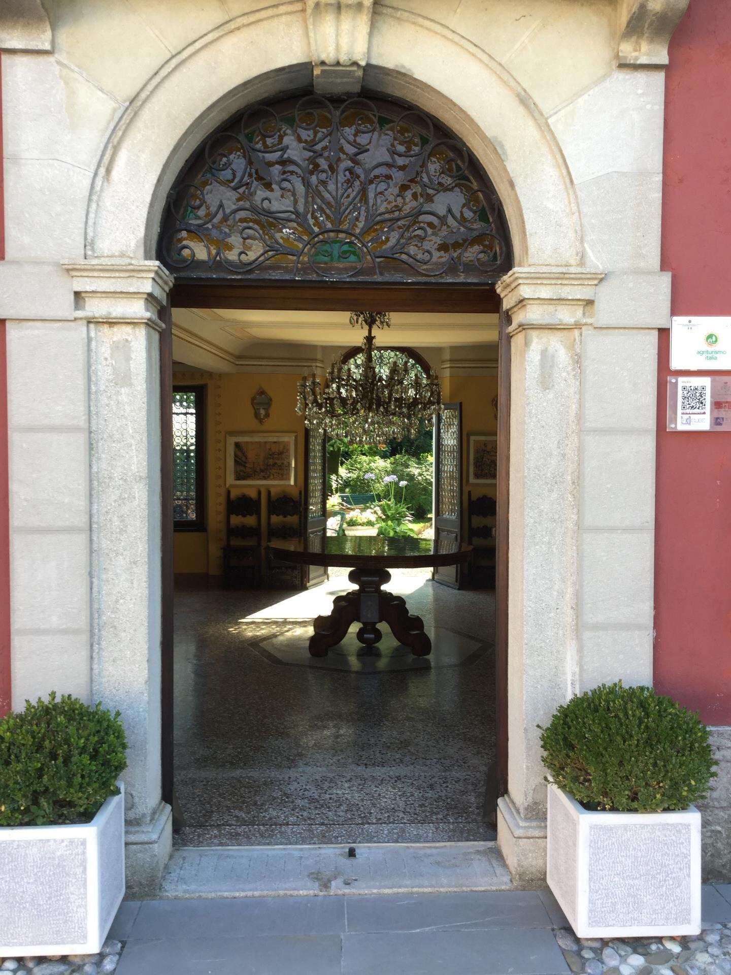 CASA ARIIS CASA ARIIS