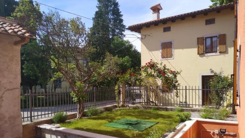 CASA LENKA CASA LENKA
