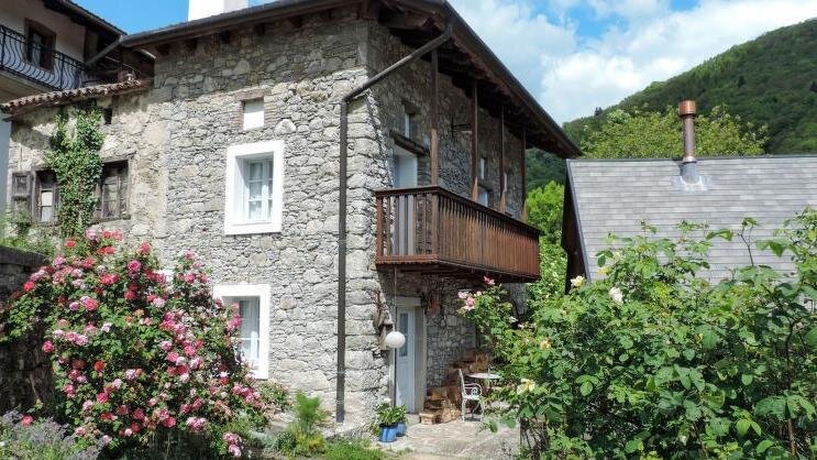 CASA LIENARTOVA CASA LIENARTOVA