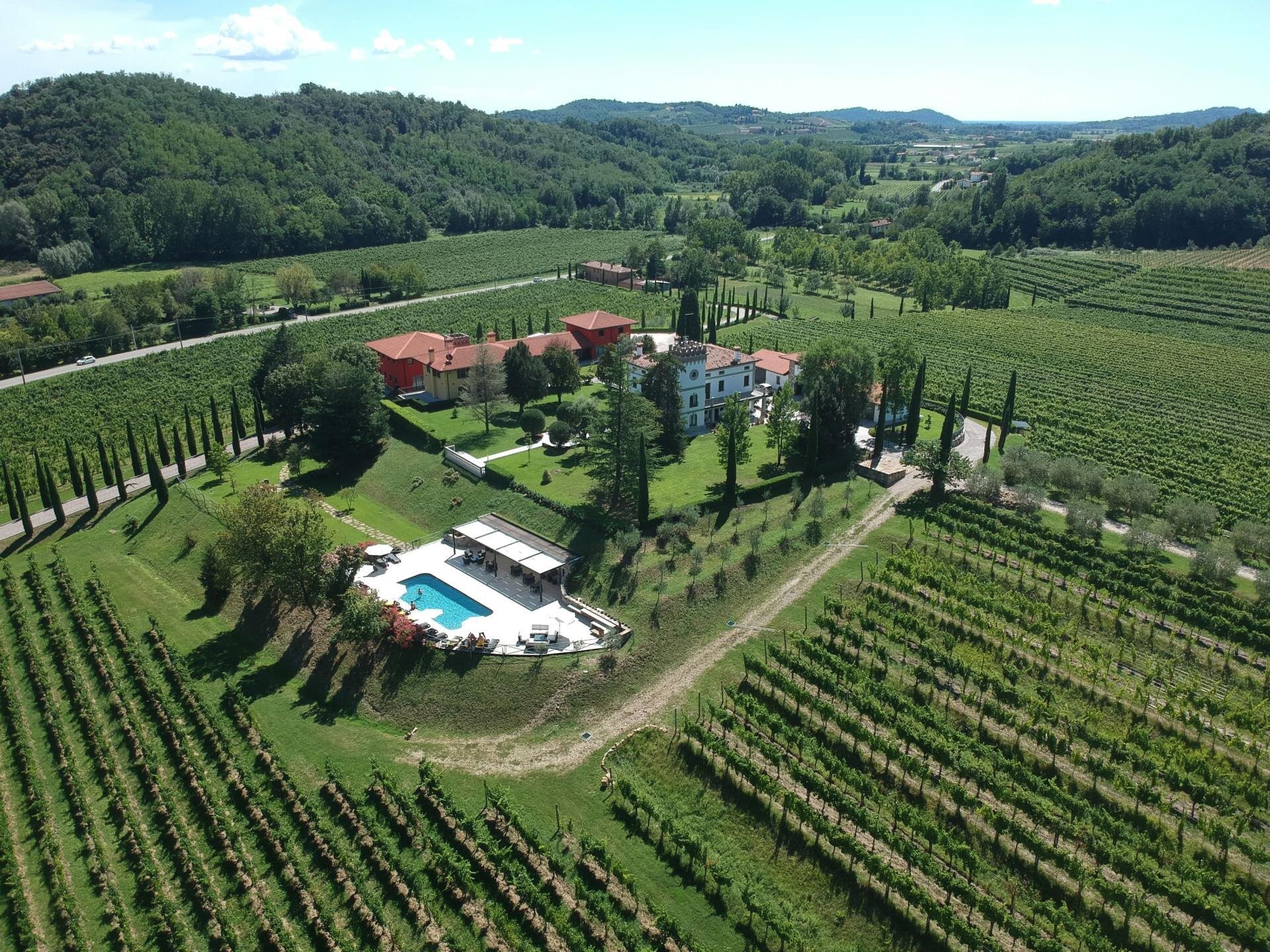 IL RONCAL WINE & RESORT IL RONCAL WINE & RESORT