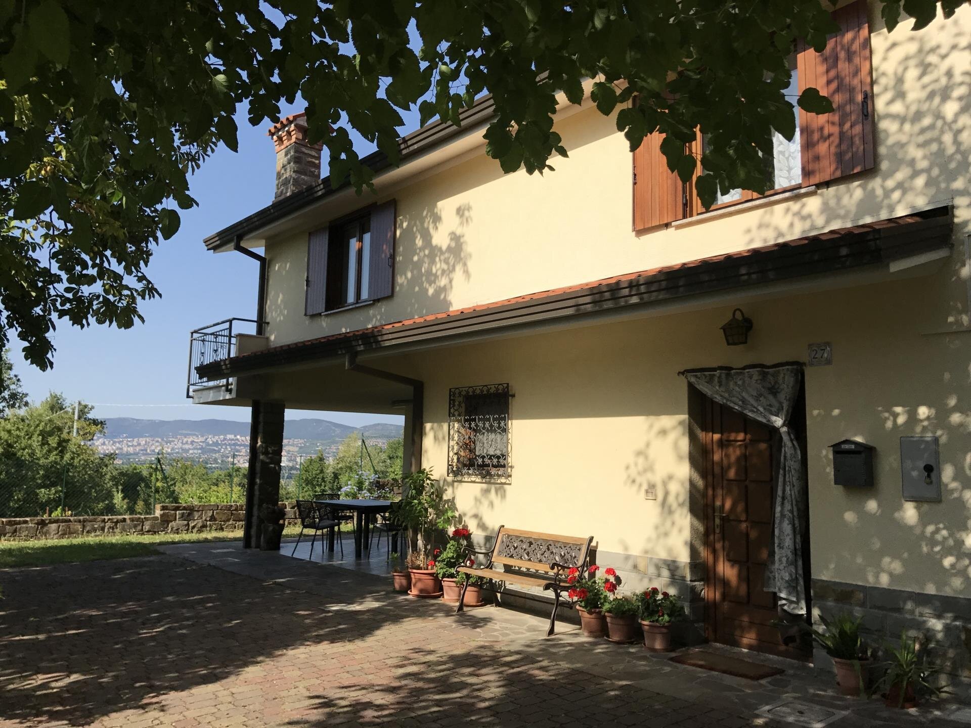 LA CASA DI NONNA BRUNA LA CASA DI NONNA BRUNA