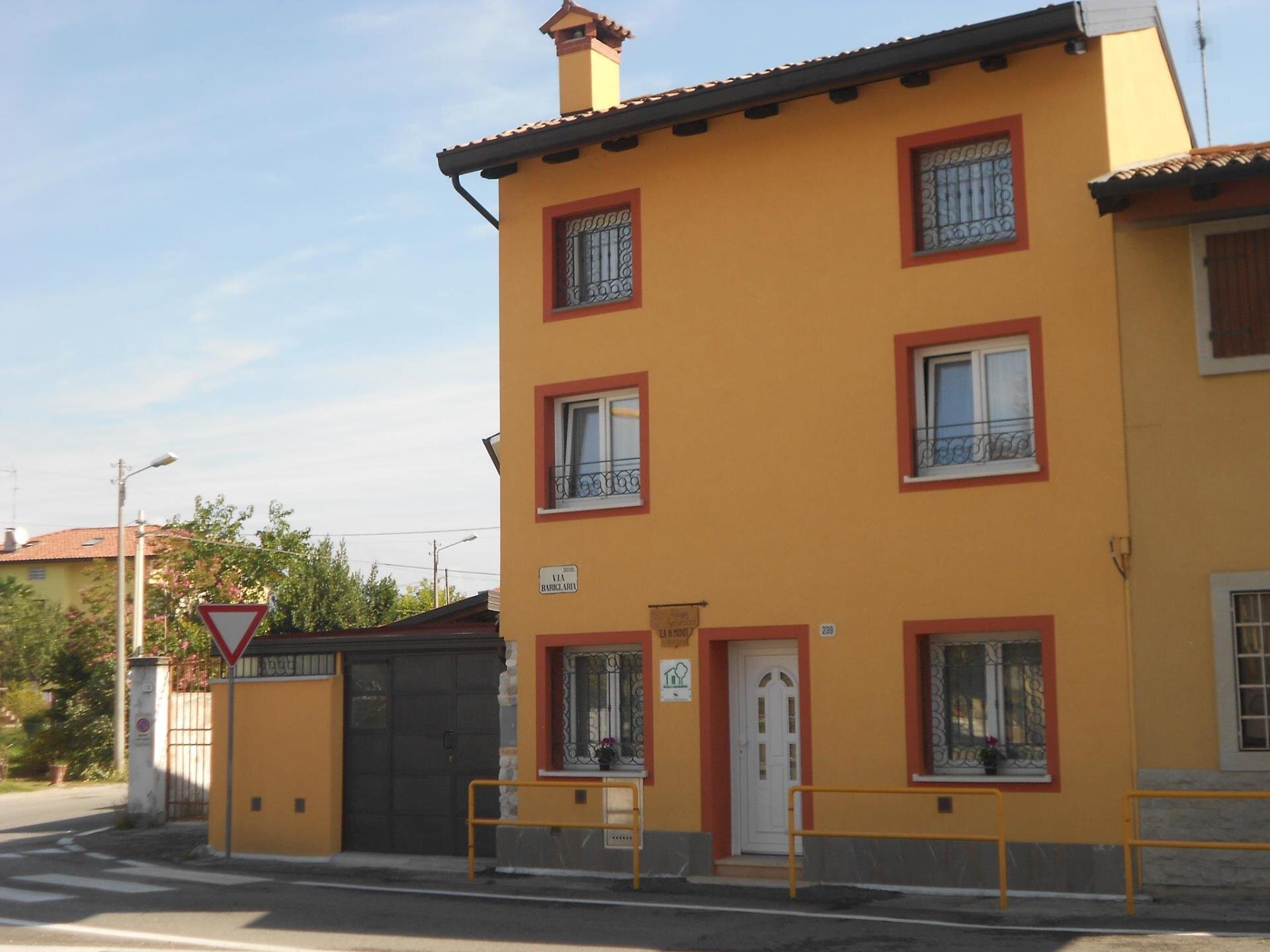 LA DI MODOT LA DI MODOT