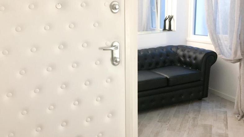 LA PORTA BIANCA LA PORTA BIANCA