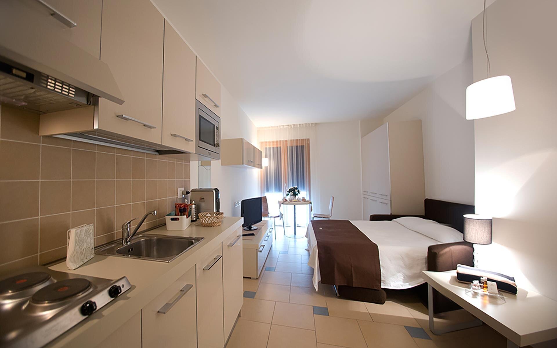 LACROMA APARTHOTEL LACROMA APARTHOTEL