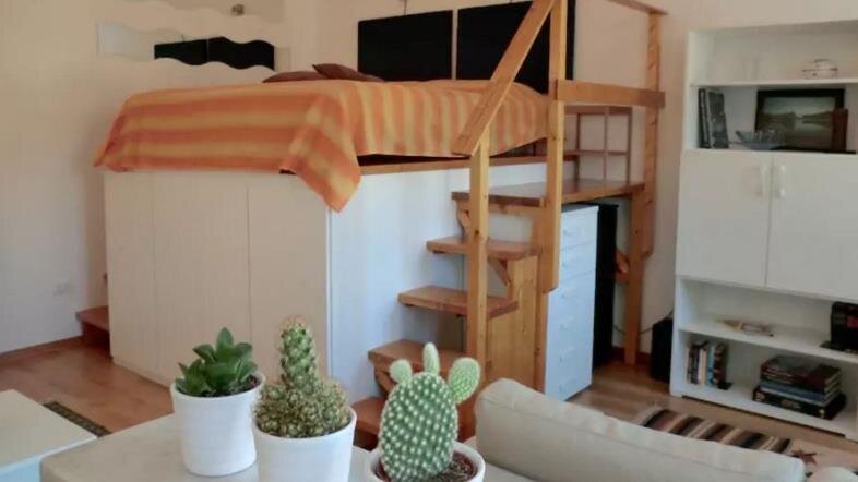 LE PIED A TERRE LE PIED A TERRE