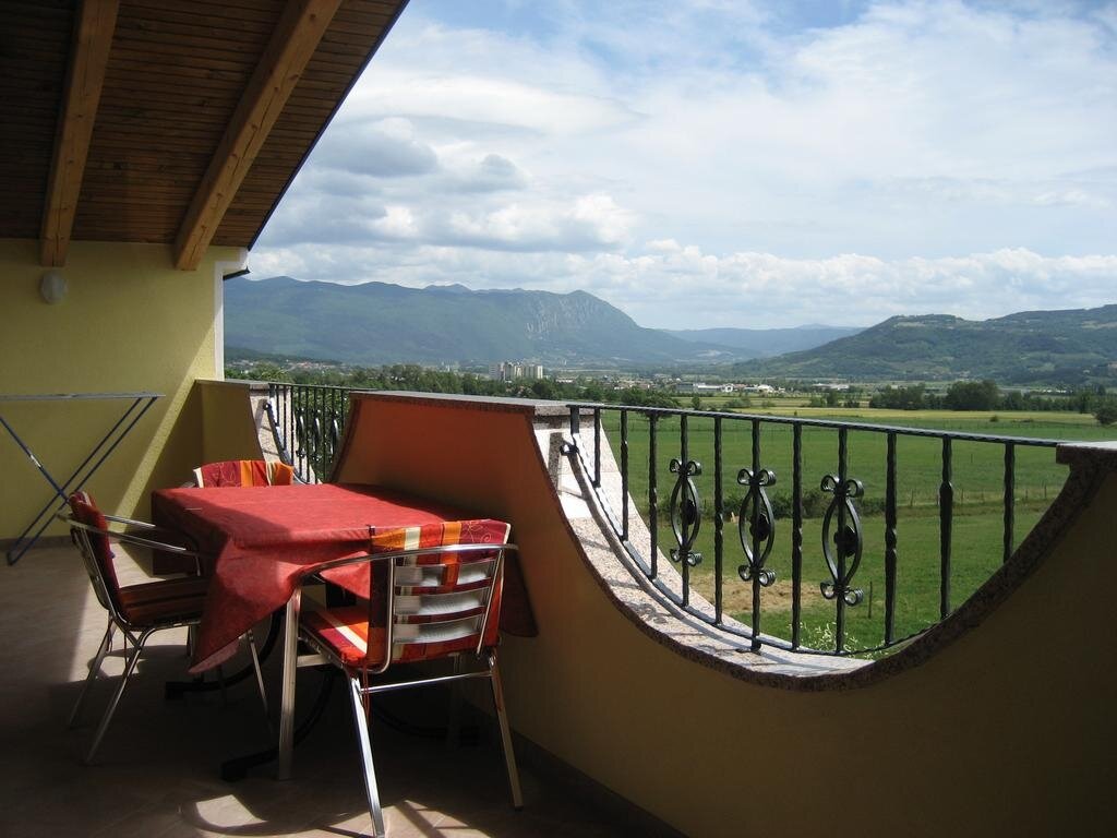 Turistična kmetija Pri Rebkovih Turistična kmetija Pri Rebkovih