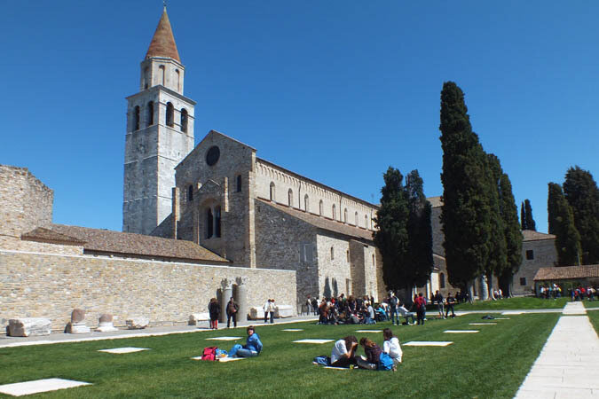 OSTELLO DOMUS AUGUSTA OSTELLO DOMUS AUGUSTA