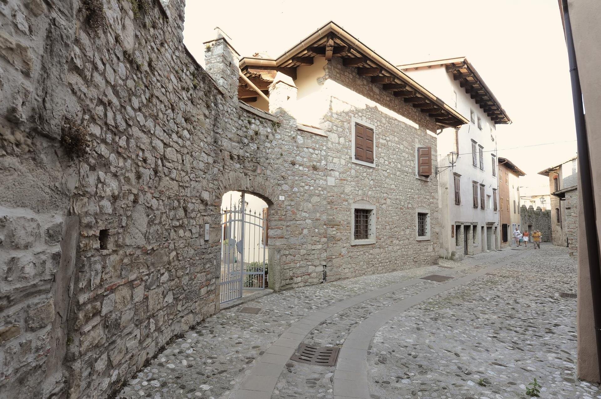 PICCOLA CORTE DI CIVIDALE PICCOLA CORTE DI CIVIDALE
