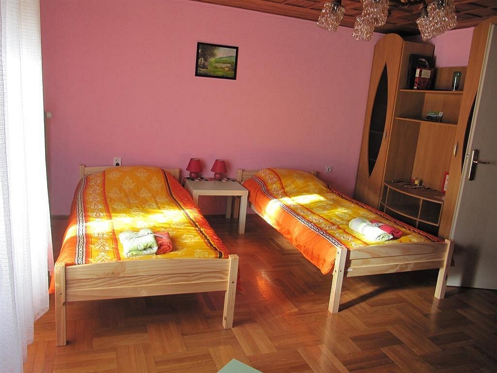 Rooms Pri Brišarju Rooms Pri Brišarju