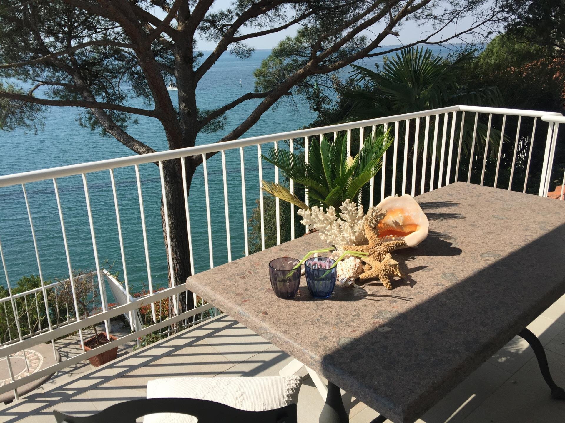 BEACHFRONT VILLA BEACHFRONT VILLA