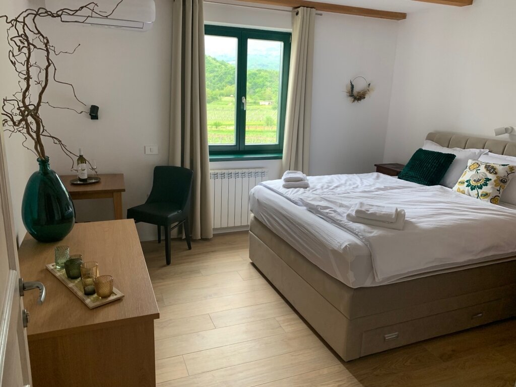 Sobe in vinska klet Bregovi Sobe in vinska klet Bregovi