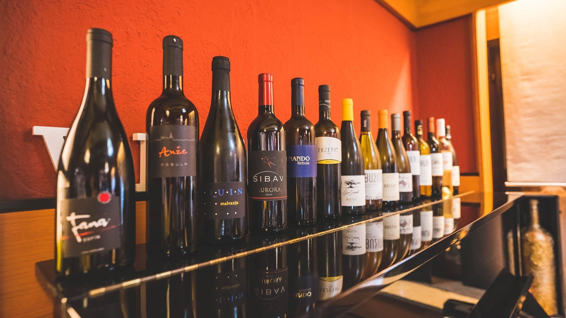 vino@modana vino@modana