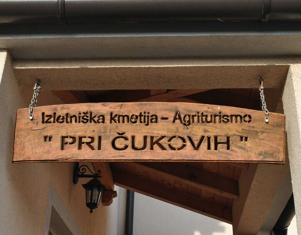 Upload Gallery 133 Pri Cukovih 1