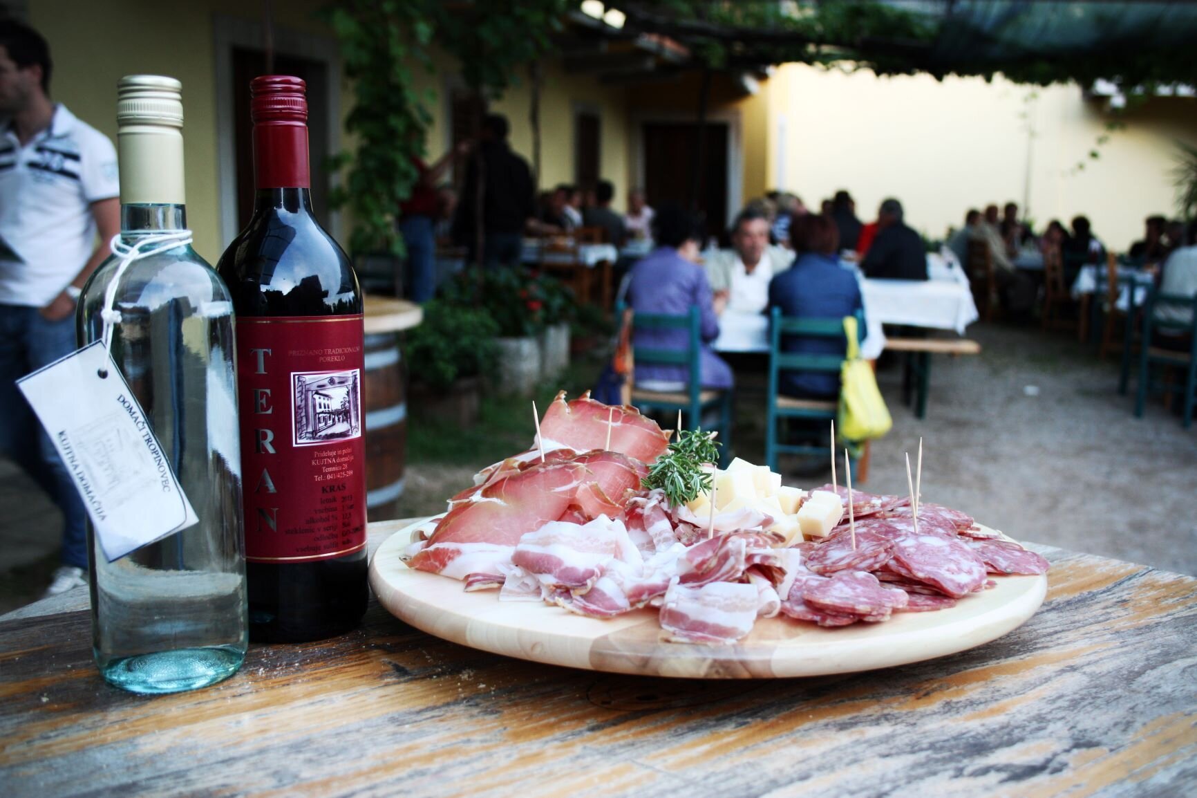 Kujtna domačija (Homestead)