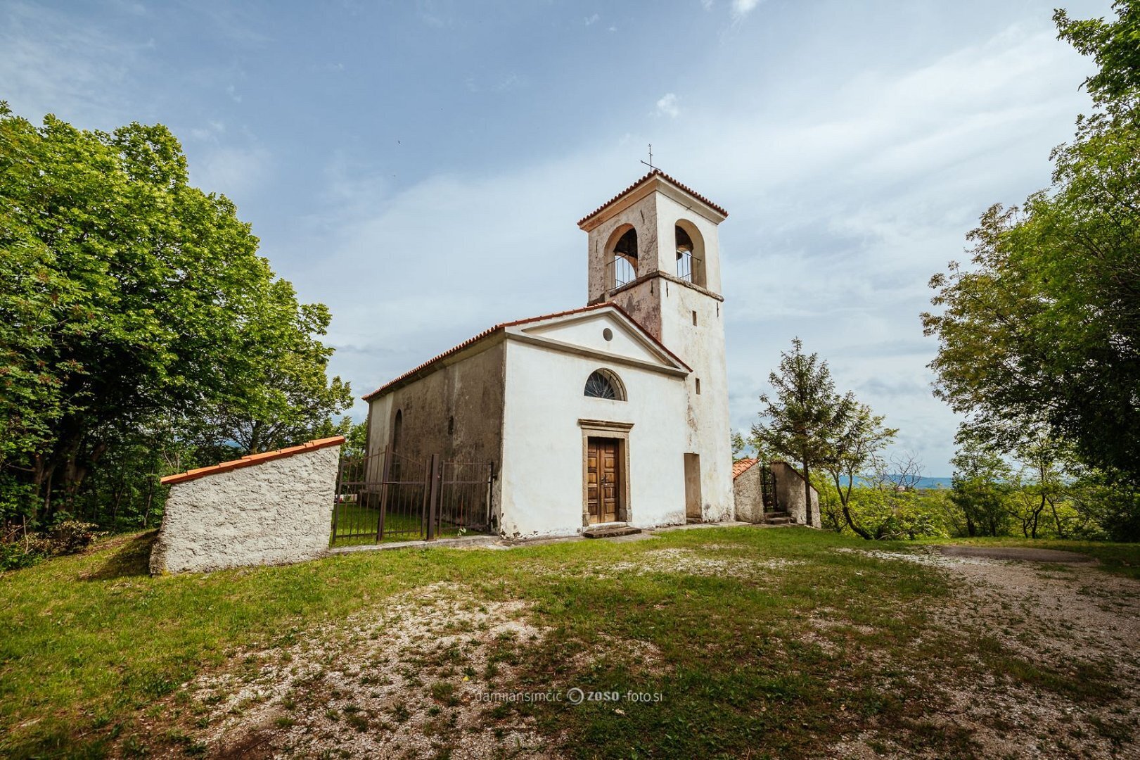 Chiesa dei Santi Pietro e Paolo, Nozno Chiesa dei Santi Pietro e Paolo, Nozno