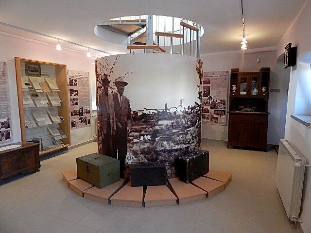 COLLEZIONE MUSEALE CASA DELLA MEMORIA DI ALOJZ GRADNIK E LUDVIK ZORZUT COLLEZIONE MUSEALE CASA DELLA MEMORIA DI ALOJZ GRADNIK E LUDVIK ZORZUT