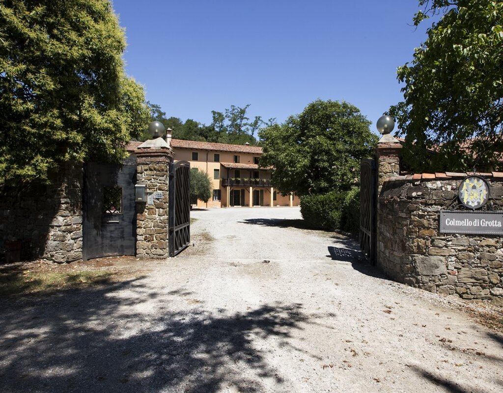 Colmello di Grotta