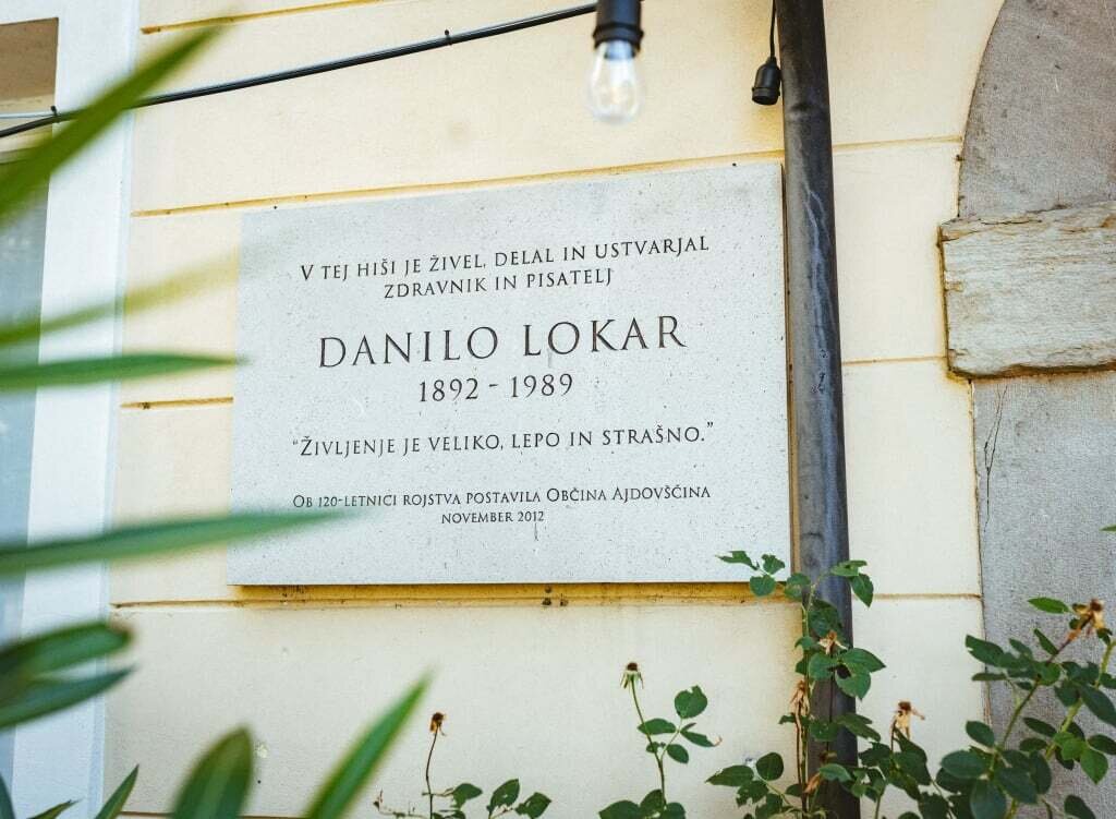 Files 12071 Cache C Prw Spominska Plosca Danilu Lokarju2 Avtor Tamara Vidmar Prucka C Prw