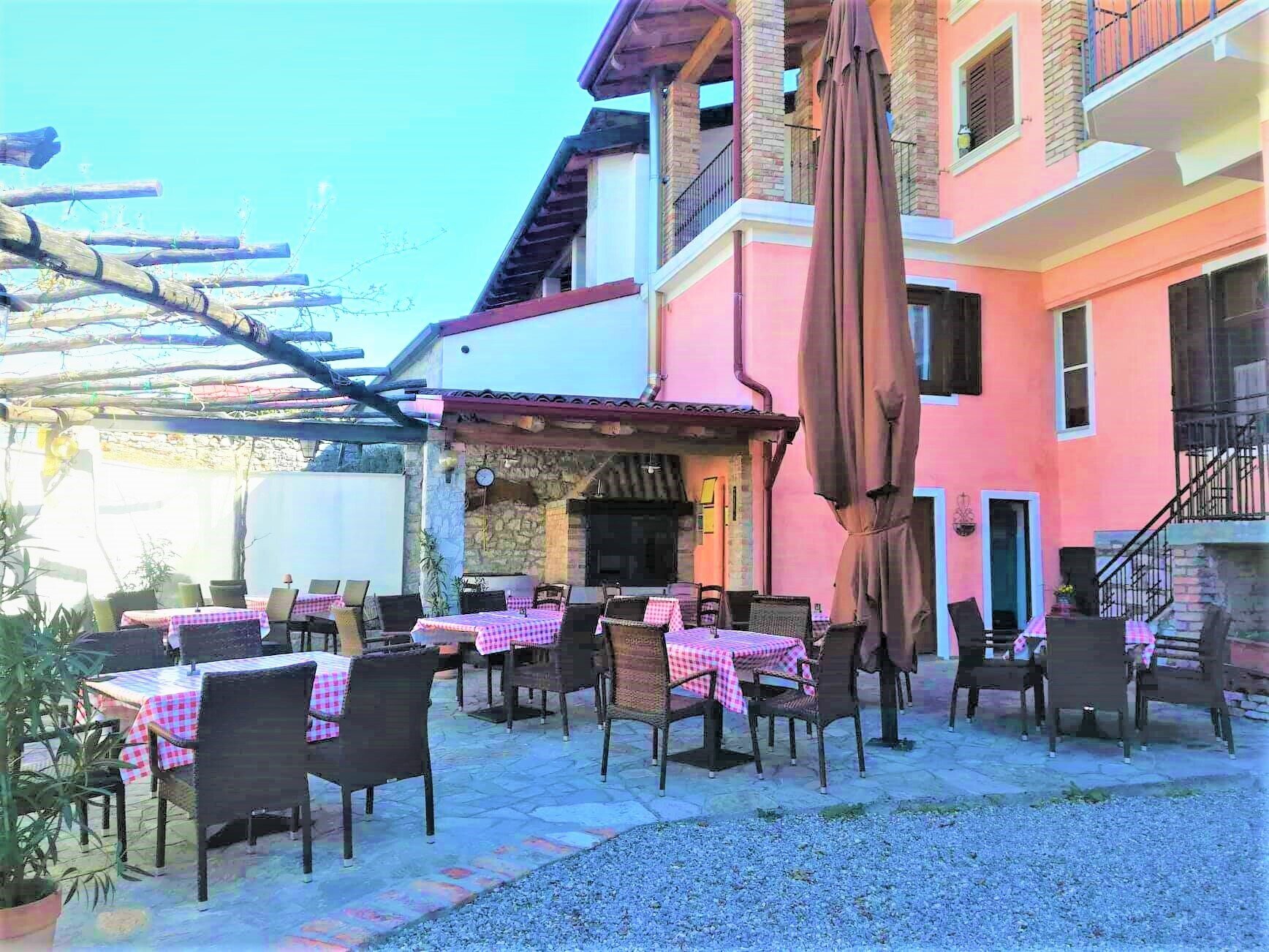 Gostilna Štirna (Inn) Gostilna Štirna (Inn)
