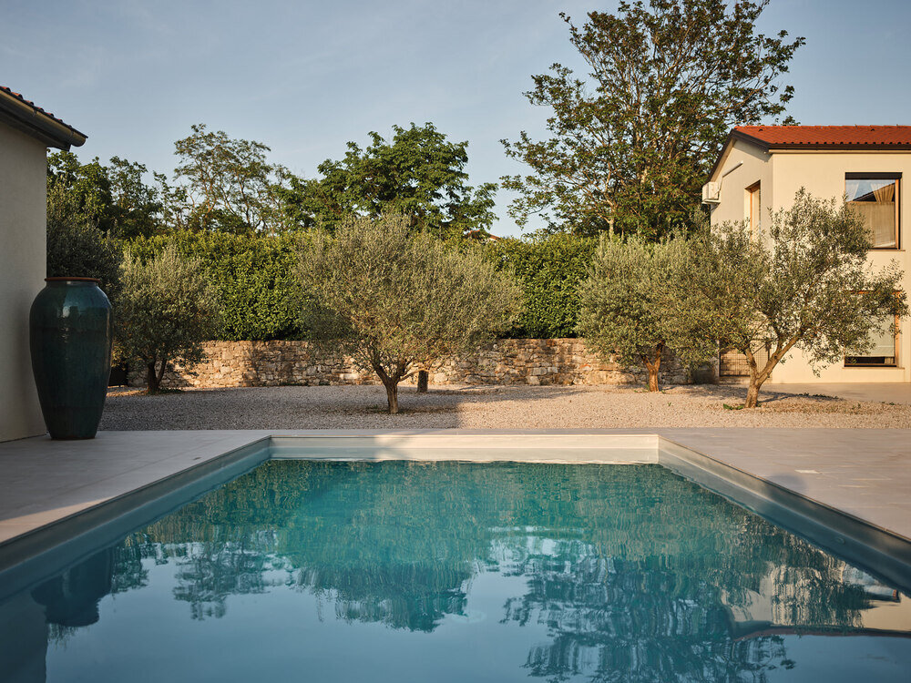 Upload Gallery 2268 St Daniel 375