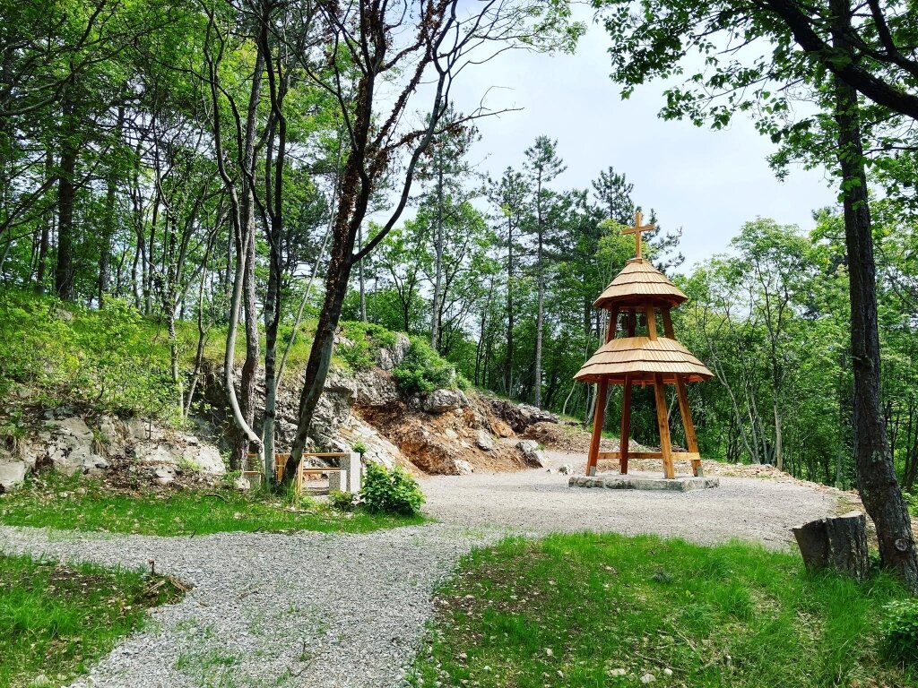 Il parco Vinišče dedicato alla memoria della prima guerra mondiale Il parco Vinišče dedicato alla memoria della prima guerra mondiale