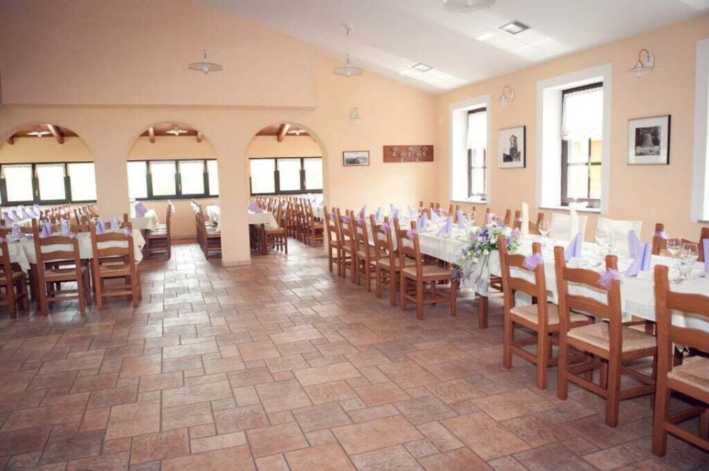 Izletniška kmetija z nastanitvijo Kraljič