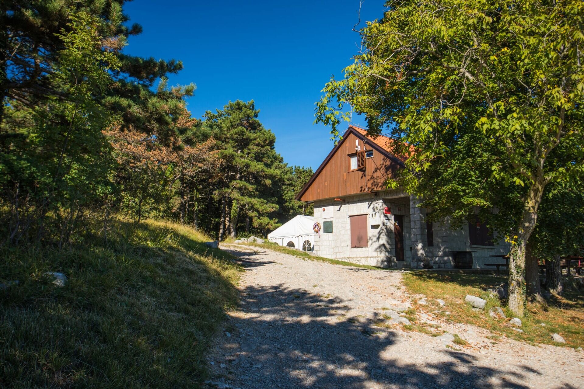 Lodge Stenjkova koča Trstelj Lodge Stenjkova koča Trstelj